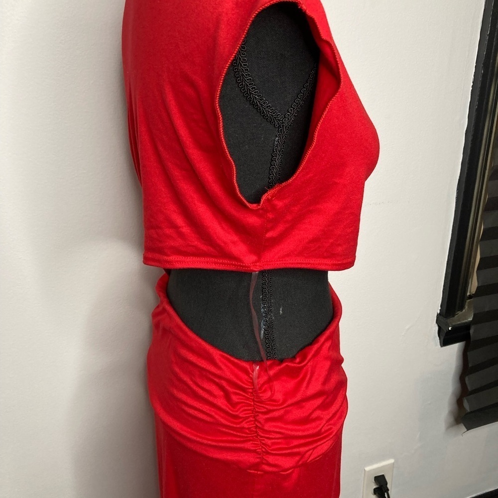 Chic Red Cutout Maxi Dress - Picture 6 of 10